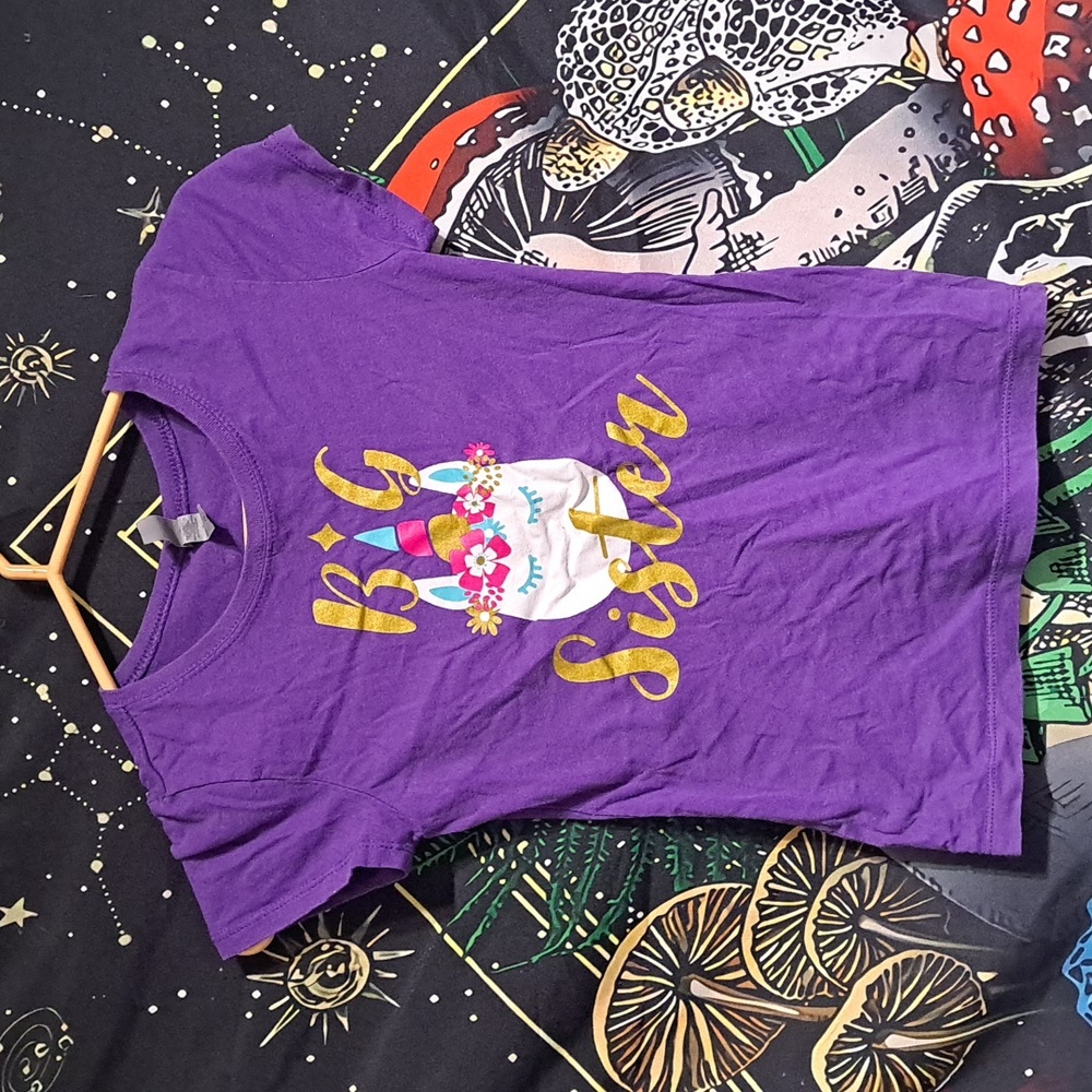 Kids shirt size M